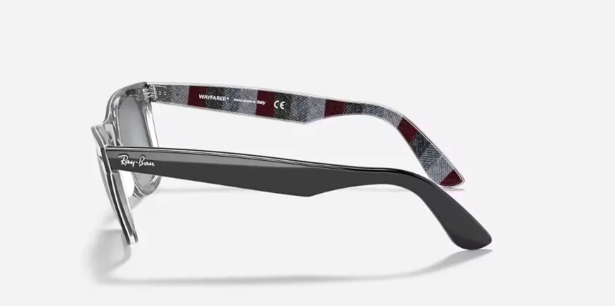 Original Wayfarer Black on Chevron Grey w/ Light Grey Gradient
